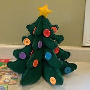 Hallmark Keepsake Kids Christmas Tree/3 books with ornaments